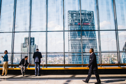 Carlos Eduardo Rosalba Padilha orienta sobre os casos em que a perícia contábil é essencial para segurança jurídica.