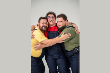 Non Stop incorpora Os Três Porquinhos ao casting e reforça sua atuação no entretenimento humorístico.